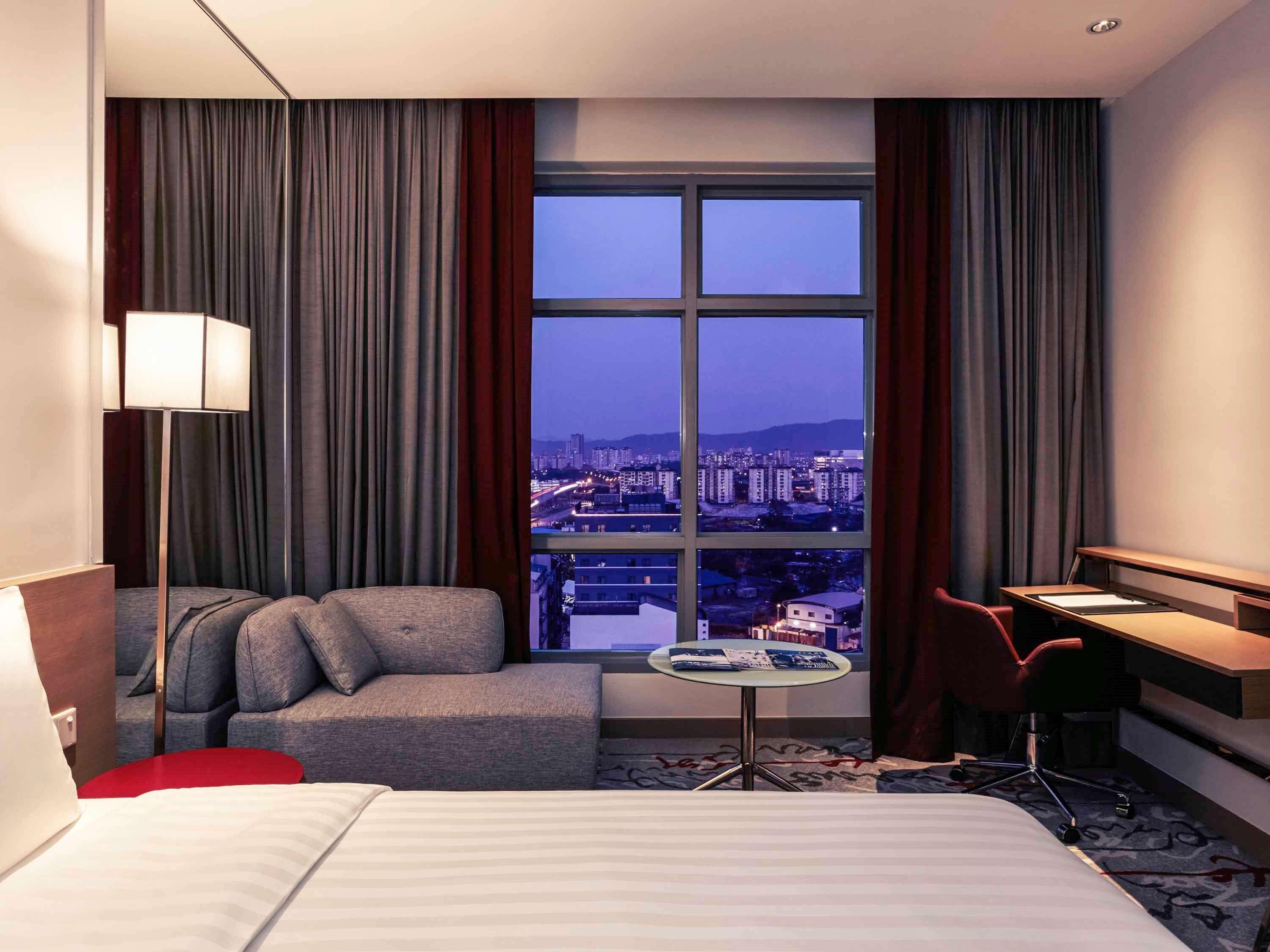 Hotel Mercure Shaw Parade
