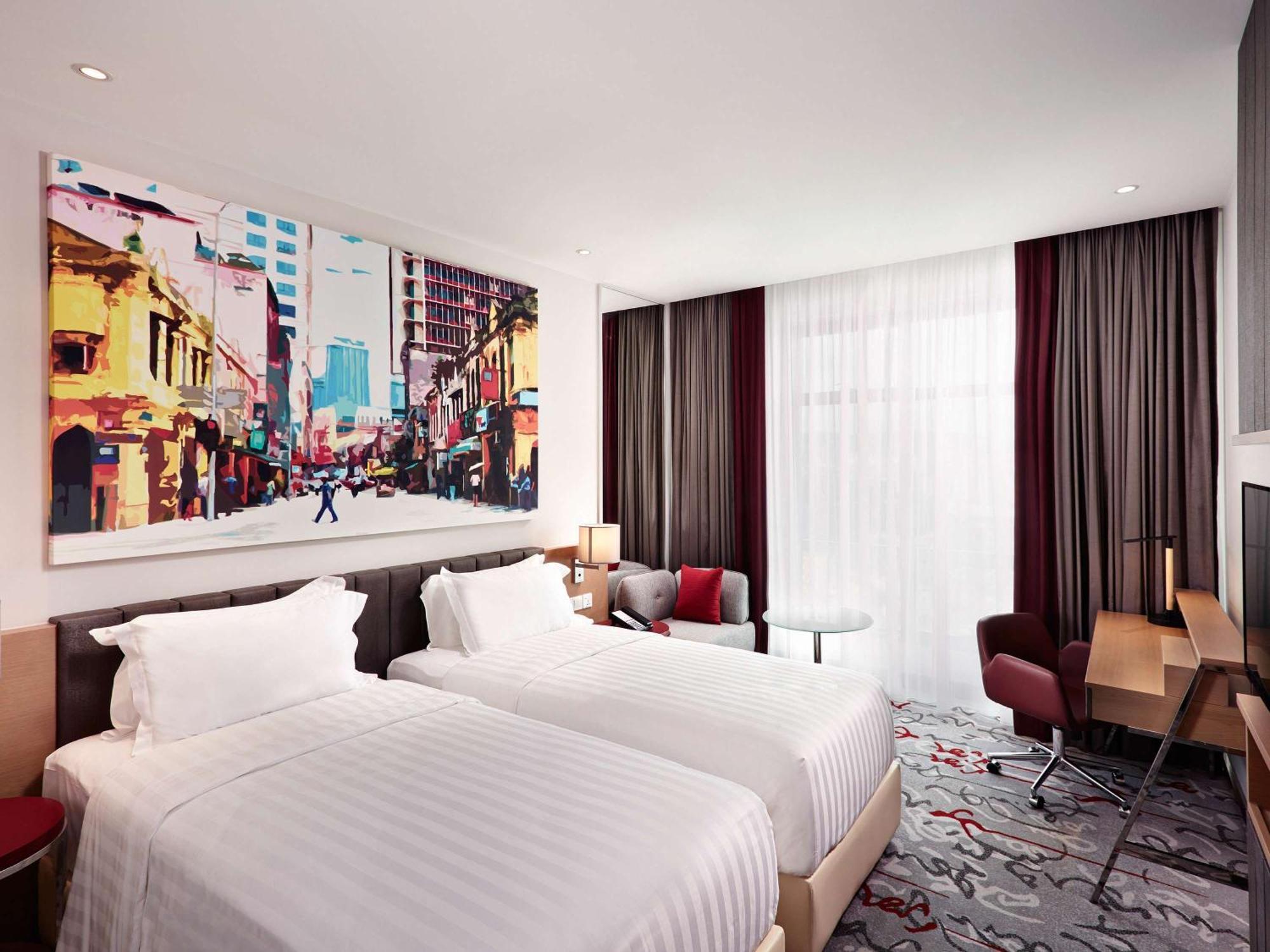 Mercure Shaw Parade Hotel