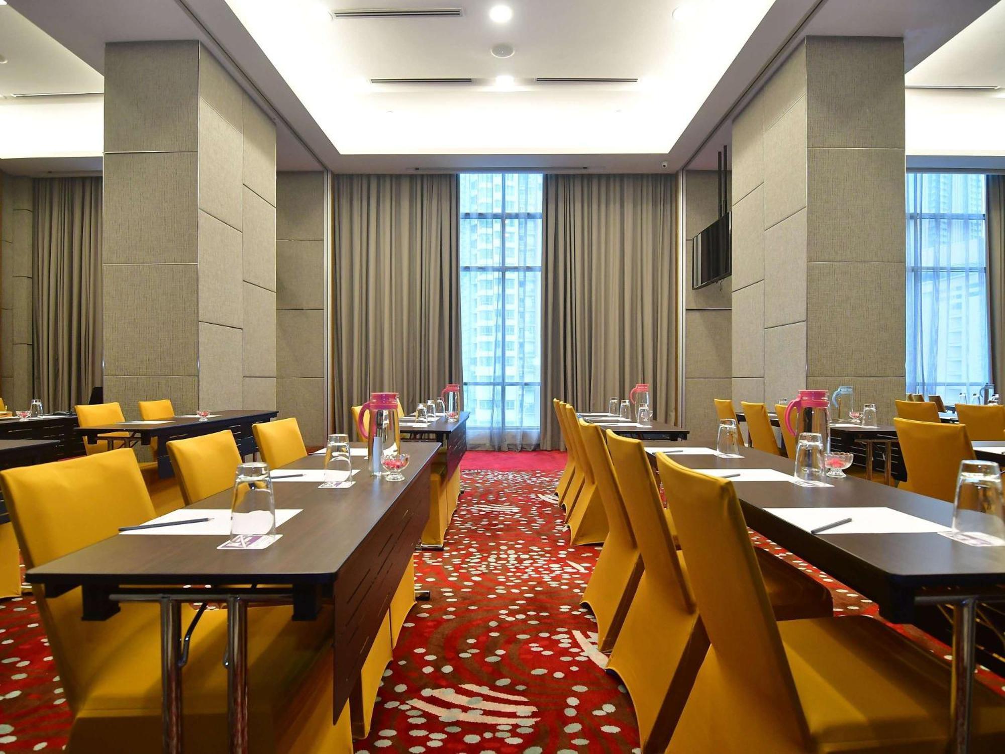 Hotel Mercure Shaw Parade Kuala Lumpur