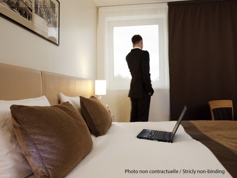 Mercure Shaw Parade Hotel