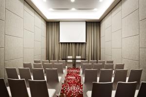 Mercure Shaw Parade 4*