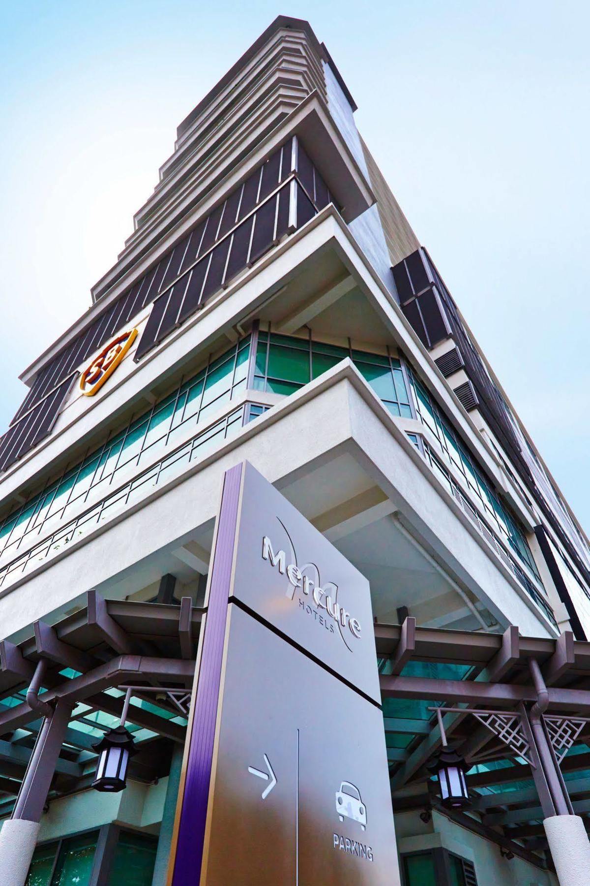 Mercure Shaw Parade Hotel 4*
